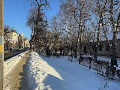 Частки будівлі, 26\100- 408,6 кв. м. Жовква, Лесі Українки, будинок 1