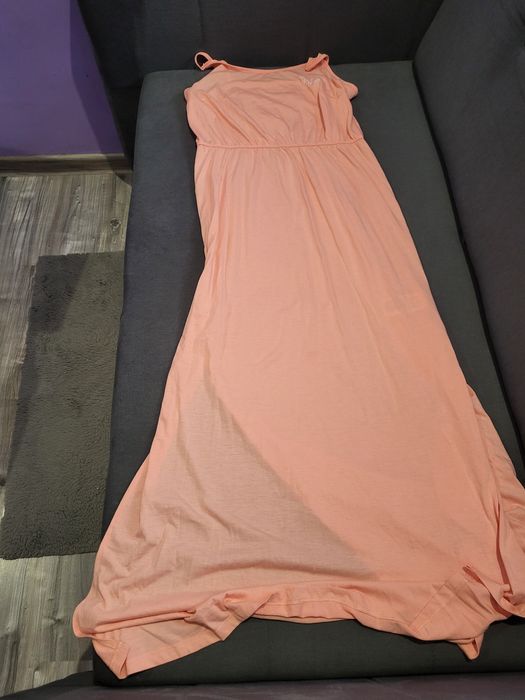 Sukienka na ramiaczkach