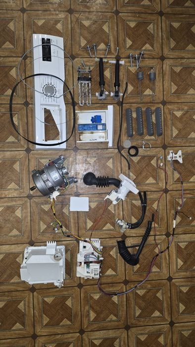 Запчастини з пральної машини ELECTROLUX