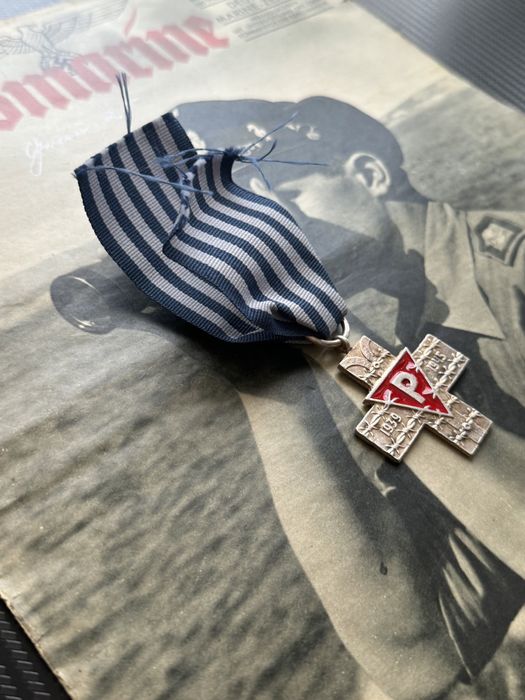 Krzyz oswiecimski