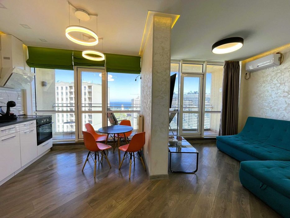 Квартира посуточно в Аркадии. вид на море, Лоджия Паркинг Свет есть