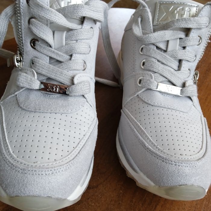 Sneakersy Hiszpańska firma Xti r 38 stan bardzo dobry kolor szary