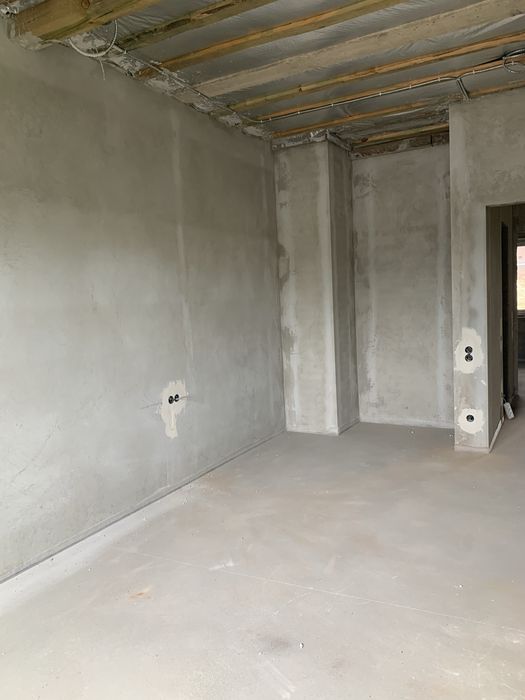 Продаж будинку Липини