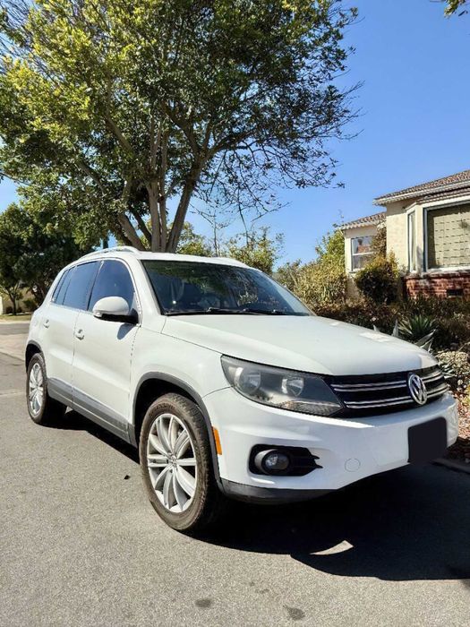 Volkswagen Tiguan      2015