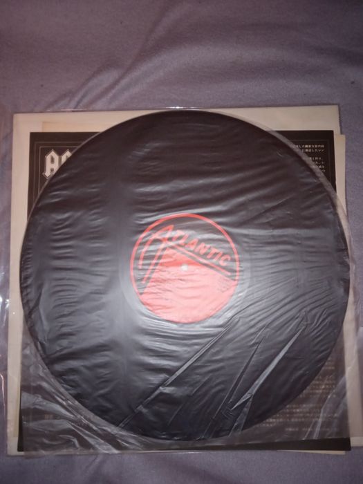 Б/у LP AC/DC  Flick of the switch2800грн. Rainbow 2800