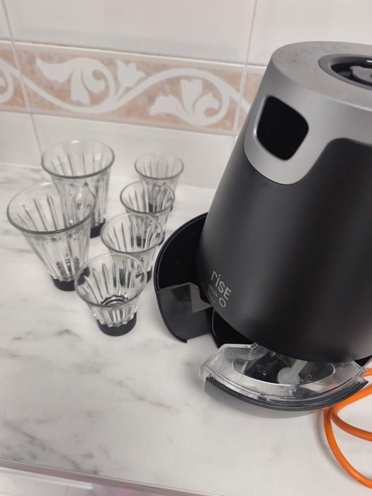 Máquina de Café DELTA Q RISE preta