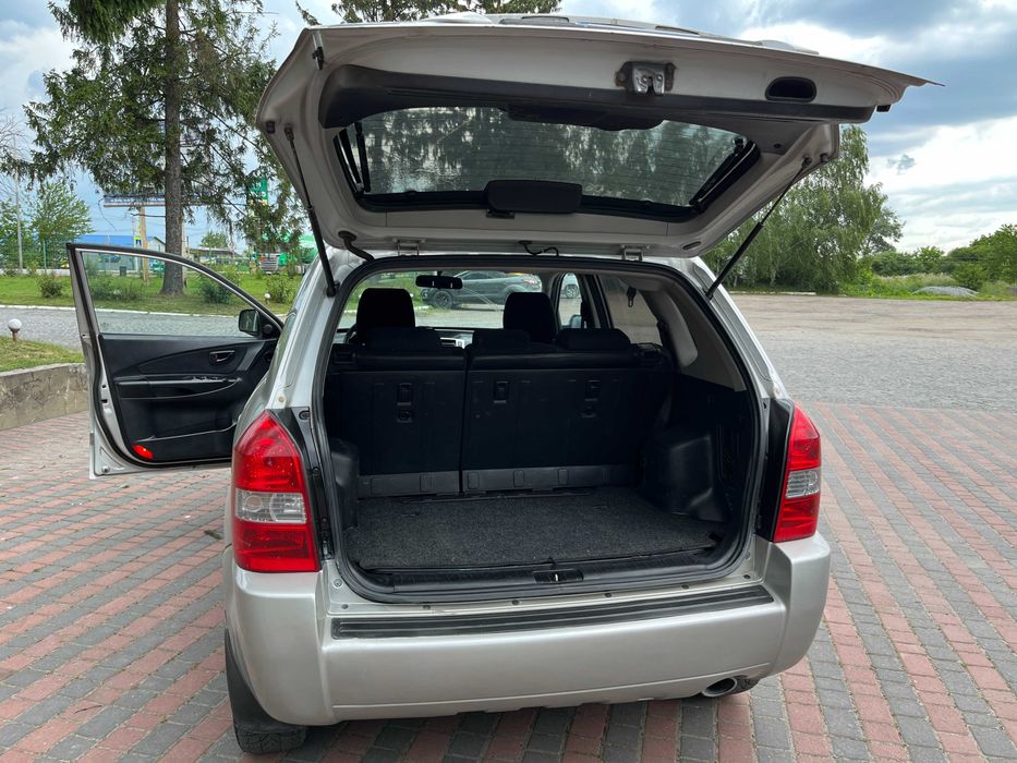 Hyundai Tucson 2008 VIN KMHJN81BP8U845696 фото оголошення 12 з 19
