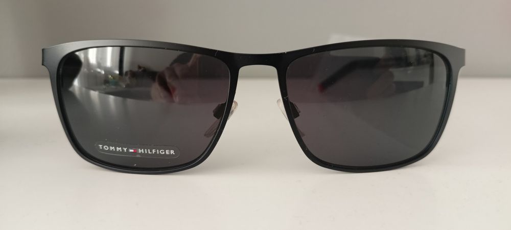 Okulary przeciwsłoneczne Tommy Hilfiger
