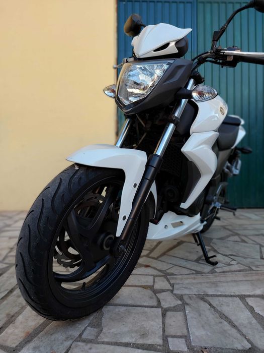 Vendo ou Troco por carro Sym Wolf 250