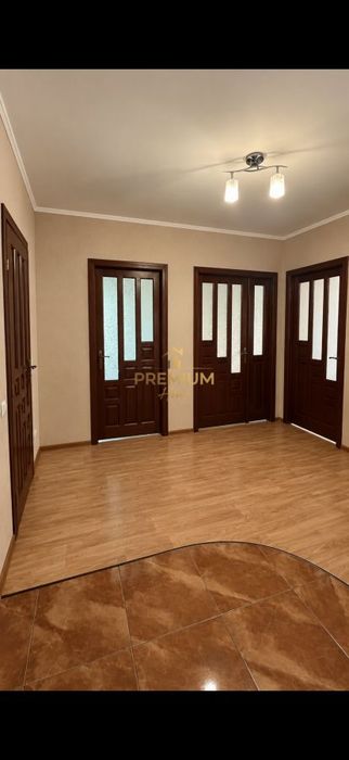 Продаж 2-кімн. квартири на Львівська, Дружба