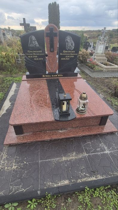 Виробництво пам'ятників