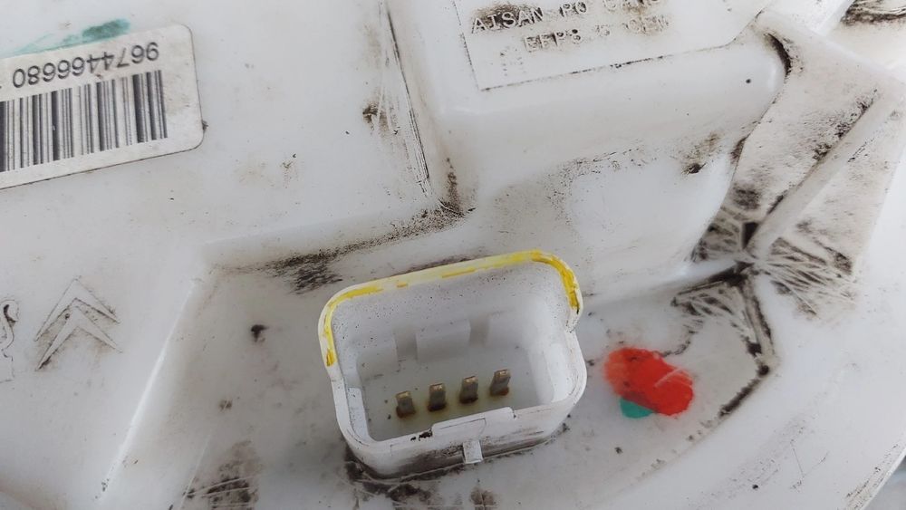 Bomba de combustível PEUGEOT 208