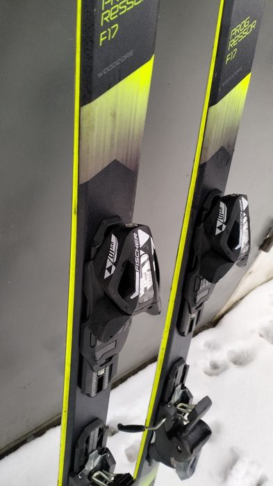 Narty Fischer Progressor F17+ Rs10 PR 17/18