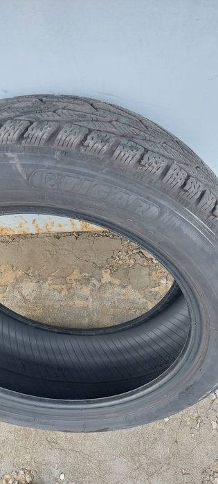 Шины зимние 205 55 17