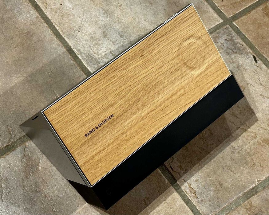 Bang & Olufsen Beosound Moment Beolab 17 floor stand