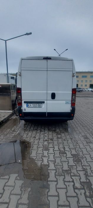 Пежо Боксер вантажний автомобіль