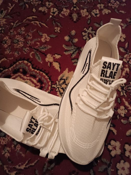 Lekkie buty damskie/męskie rozmiar 42.Siłownia, tenis .
