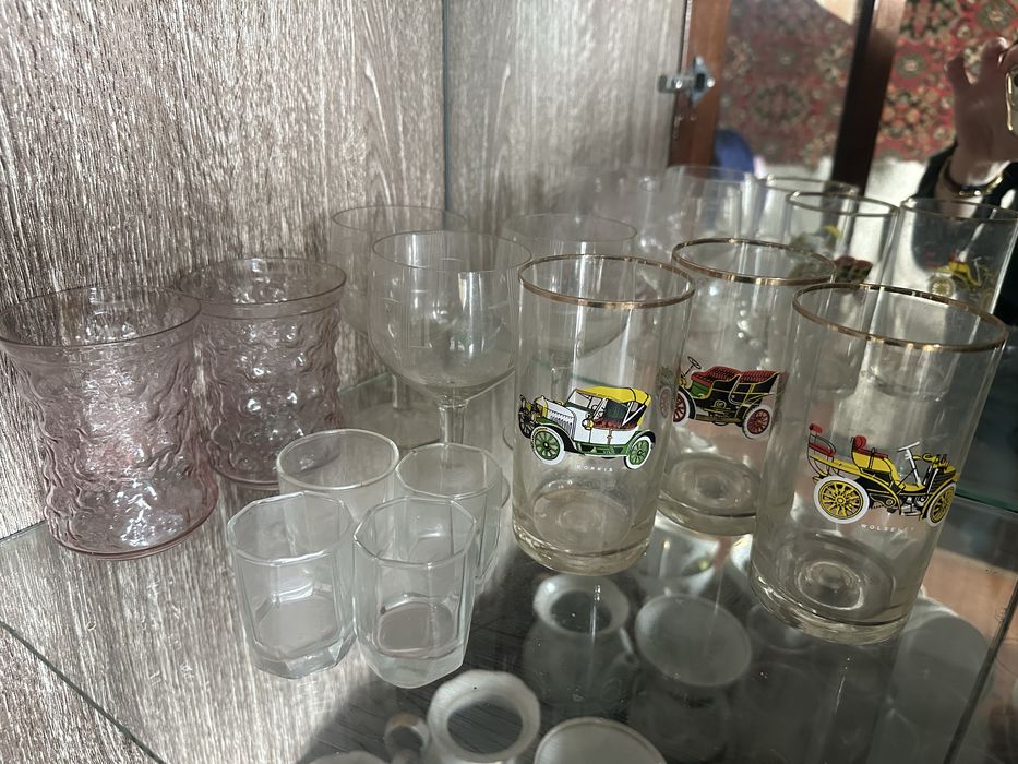 Стаканы, рюмки , бокалы