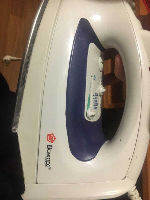 продам утюг - domotec утюг 3389