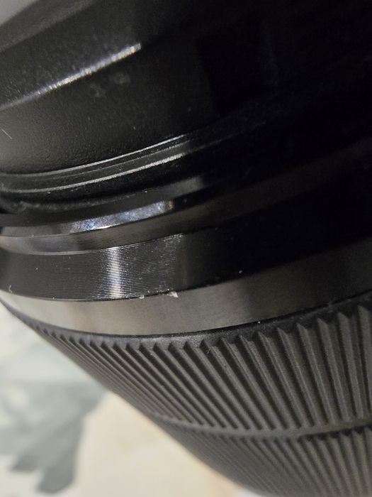Sony FE 28-70mm f/3.5-5.6 OSS (Impecável / Com Parassol)