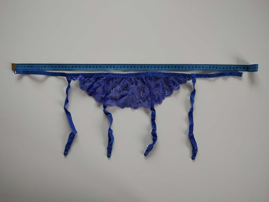 Chabrowy pas do pończoch marki Triumph. Rozmiar EU75