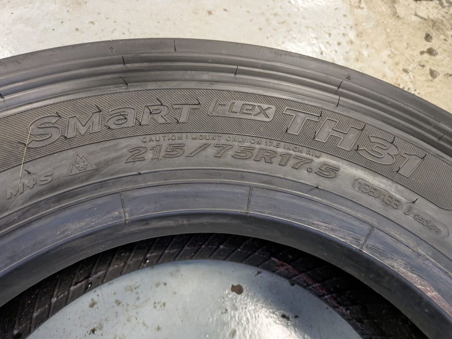 215/75R17.5  Hankook Smart Flex TH31