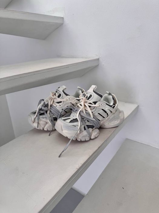 Новинка‼️ Жіночі кросівки ADIDAS XLG RUNNER DIRTY WHITE SILVER адідас