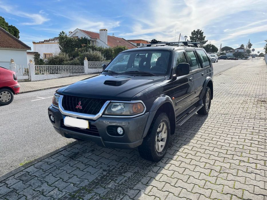 Mitsubishi Pajero Sport 2.5 TD GLS
