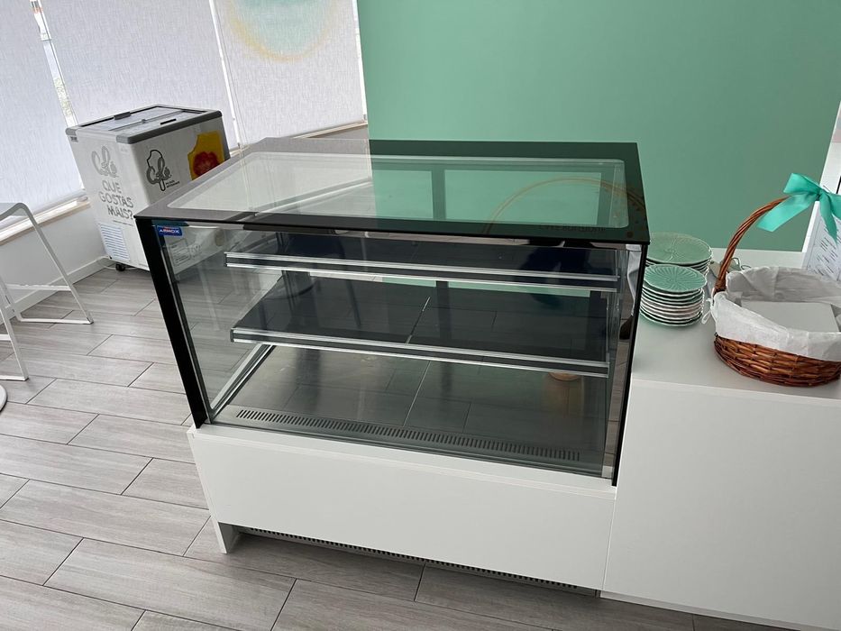 Vitrine refrigerada