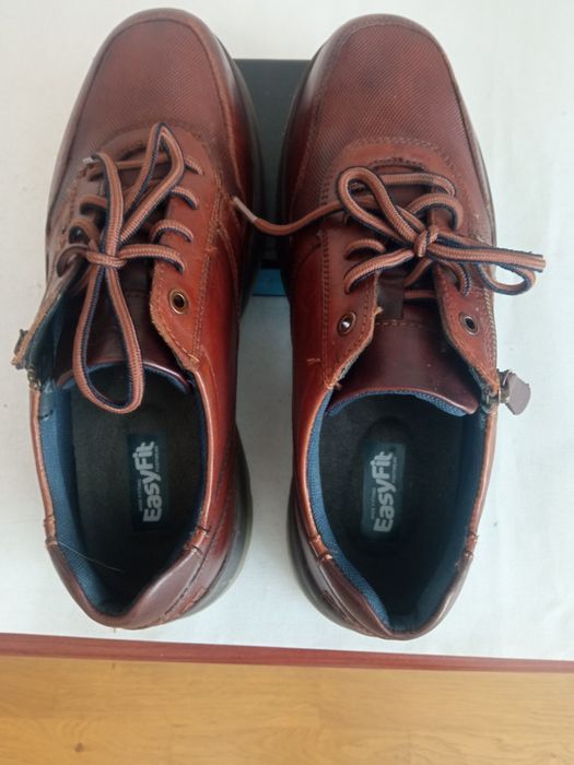 Нові шкіряні Easy Fit. Р. 43