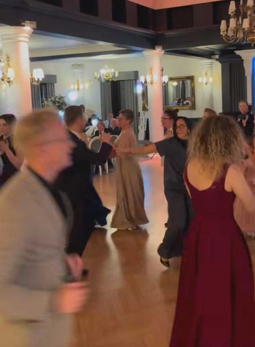DJ na urodziny,18-stkę, rocznice, imprezy firmowe, wesela, poprawiny