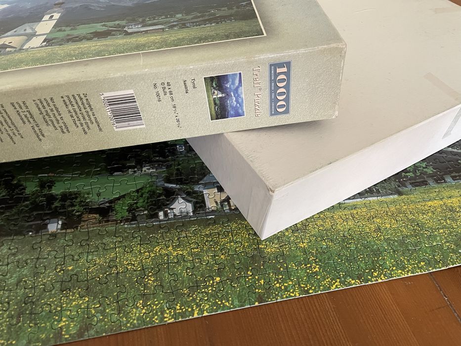 Puzzle 1000 elementow