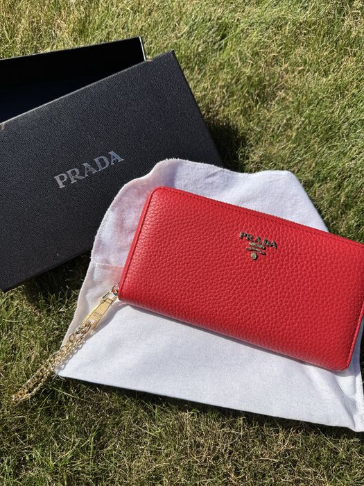 Гаманець Prada червоний