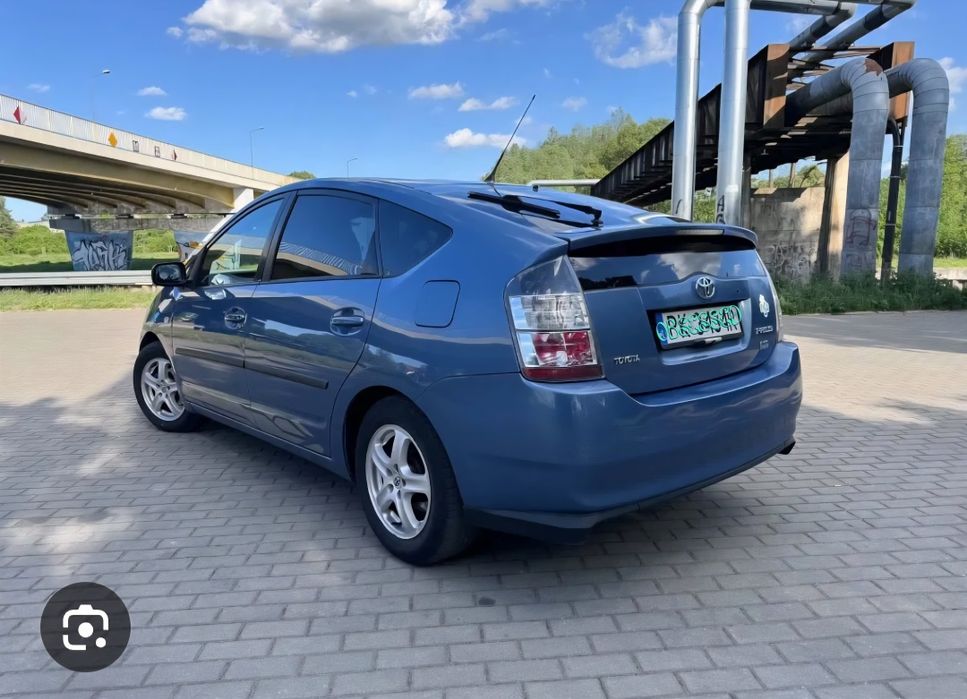 Toyota Prius 2 8s2 drzwi zderzak tył klapa  silnik skrzynia