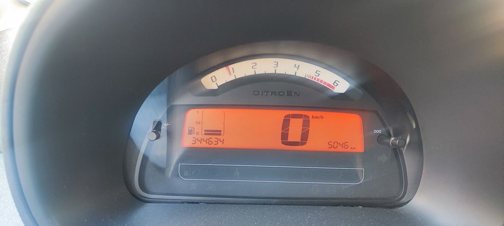 Citroen c3 1.4 hdi-troco por triumph tiger 885i -955