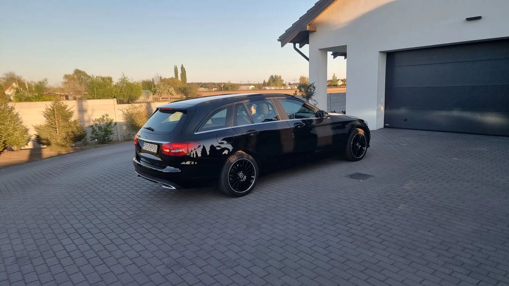 Mercedes-Benz Klasa C W205 combi 220d 9g-tronic