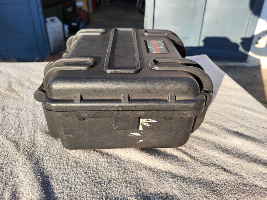 Explorer case 2712 (27,6x20x12cm) - IP67 - STANAG 4280 // FAKTURA 23%