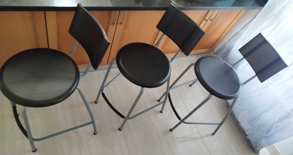 Bancos altos para cozinha - Reservado actualmente