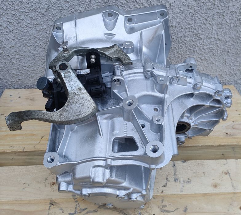 Skrzynia Biegów AV4R7002AC 2.0 Ford Kuga  Poznań Pisemna Gwarancja