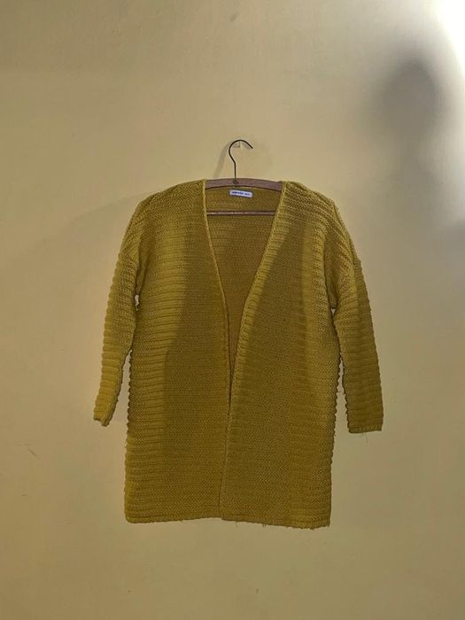 Długi sweter kardigan żółty miodowy sweterek na zimę jesień 140 cm