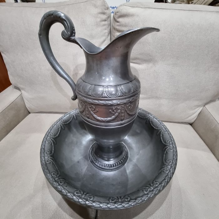 Estanho - Jarra e Bacia