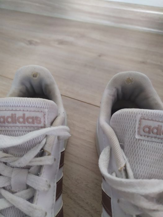 Buty sportowe adidas rozmiar 36 stan dobry