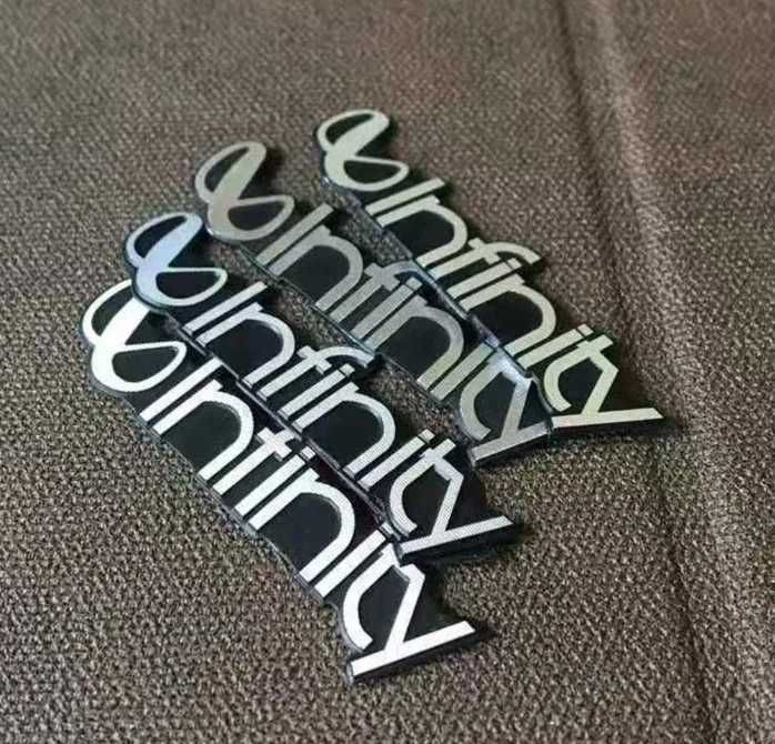 Nowy samoprzylepny znaczek Infinity emblemat logo klejane