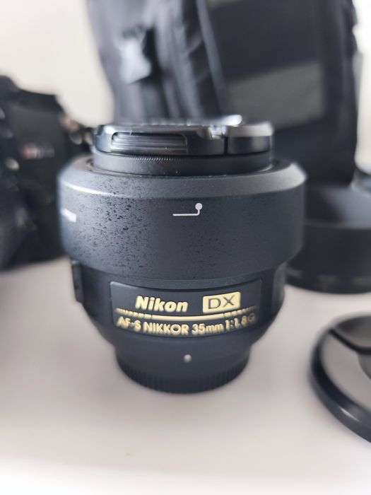 Nikon D7000  Como nova