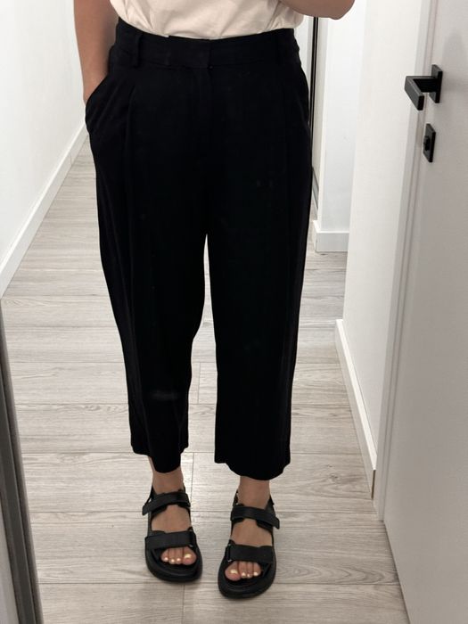 Легкі брюки Zara
