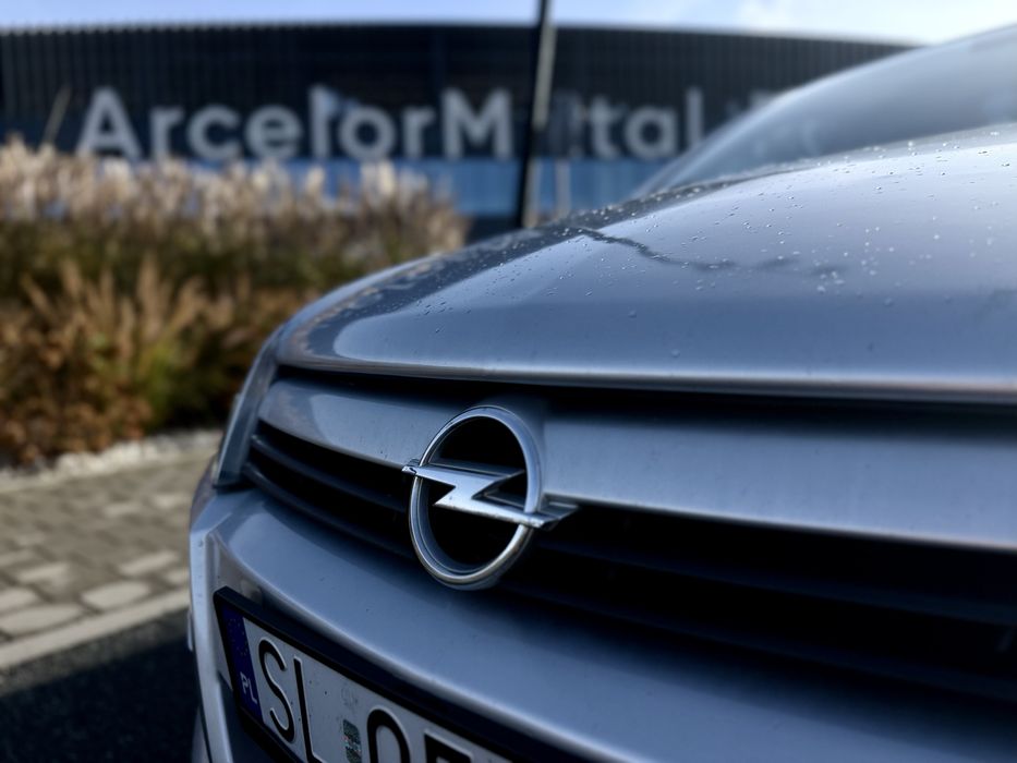 Opel Astra H 2.0t 170km