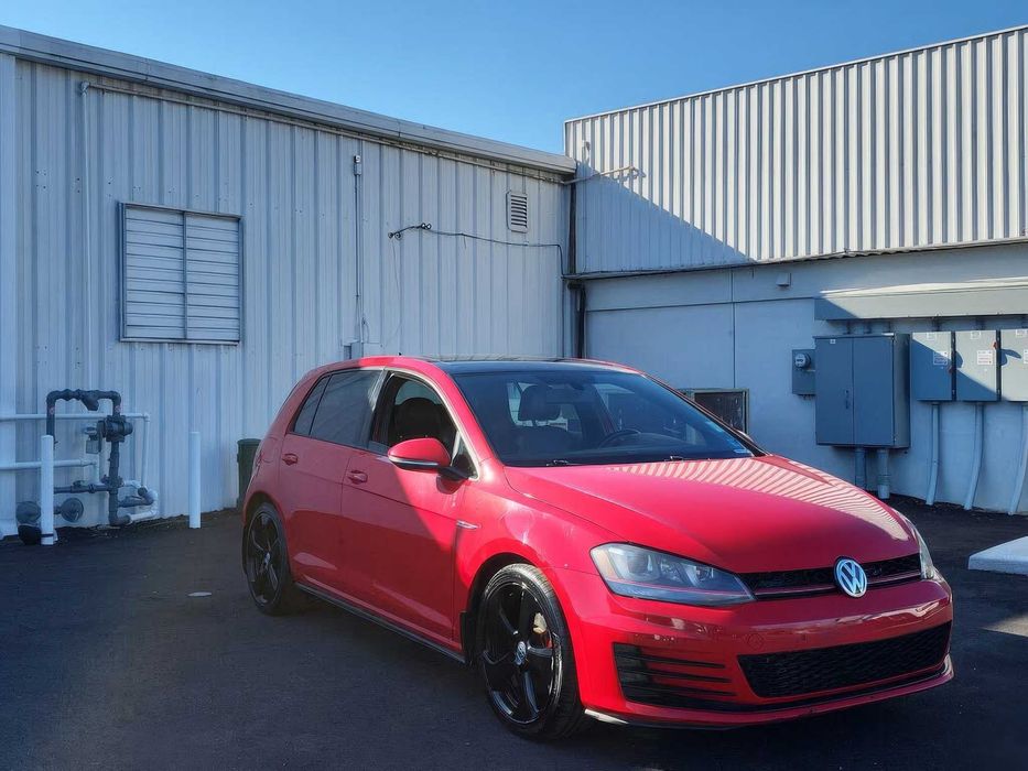 Volkswagen Golf GTI      2015