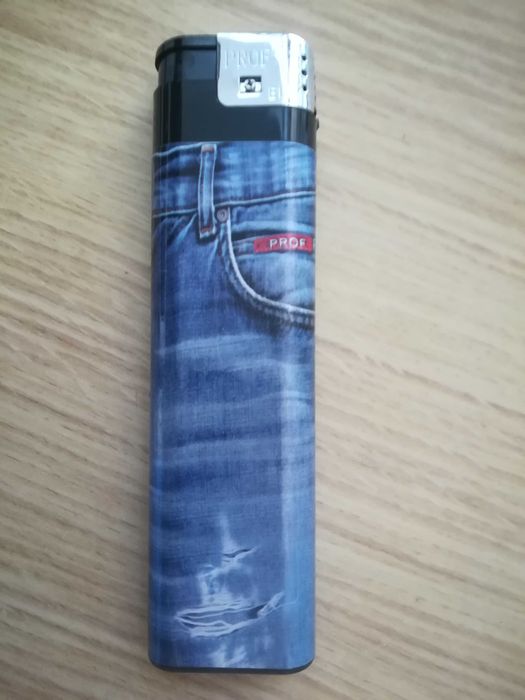 SUPER ISQUEIRO, Recarregável, NOVO~ 15€~OFERTA Portes c/ Registo