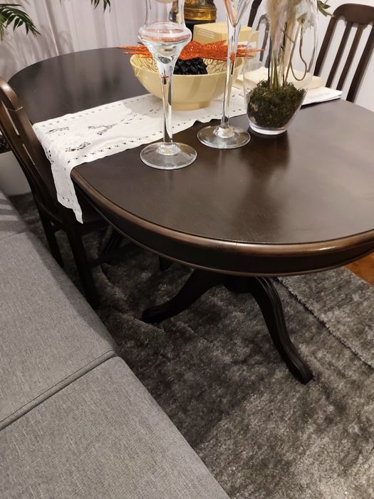 Mesa de jantar com 6 cadeiras
