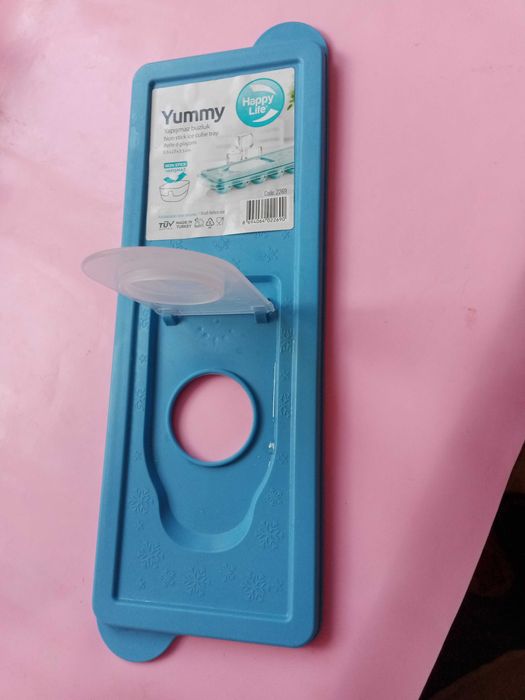 Пищевая форма для кубиков изо льда